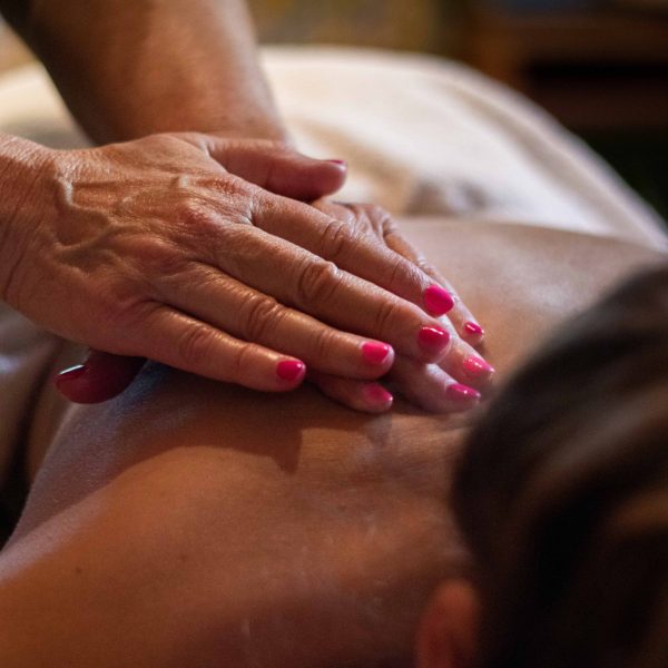 Svédmasszázs Ecseren a Balance Therapy stúdióban